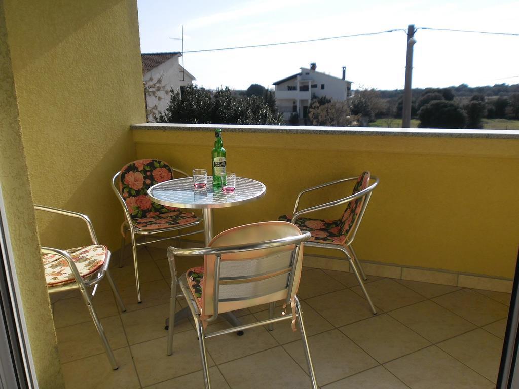 Apartments Mb بولا الغرفة الصورة