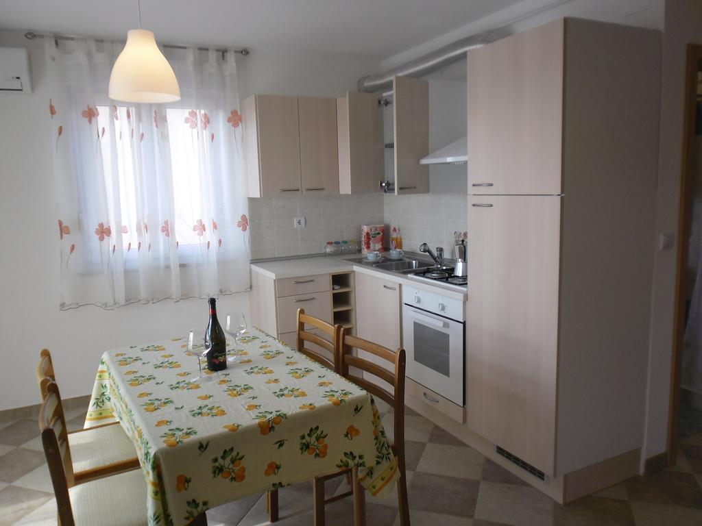 Apartments Mb بولا الغرفة الصورة