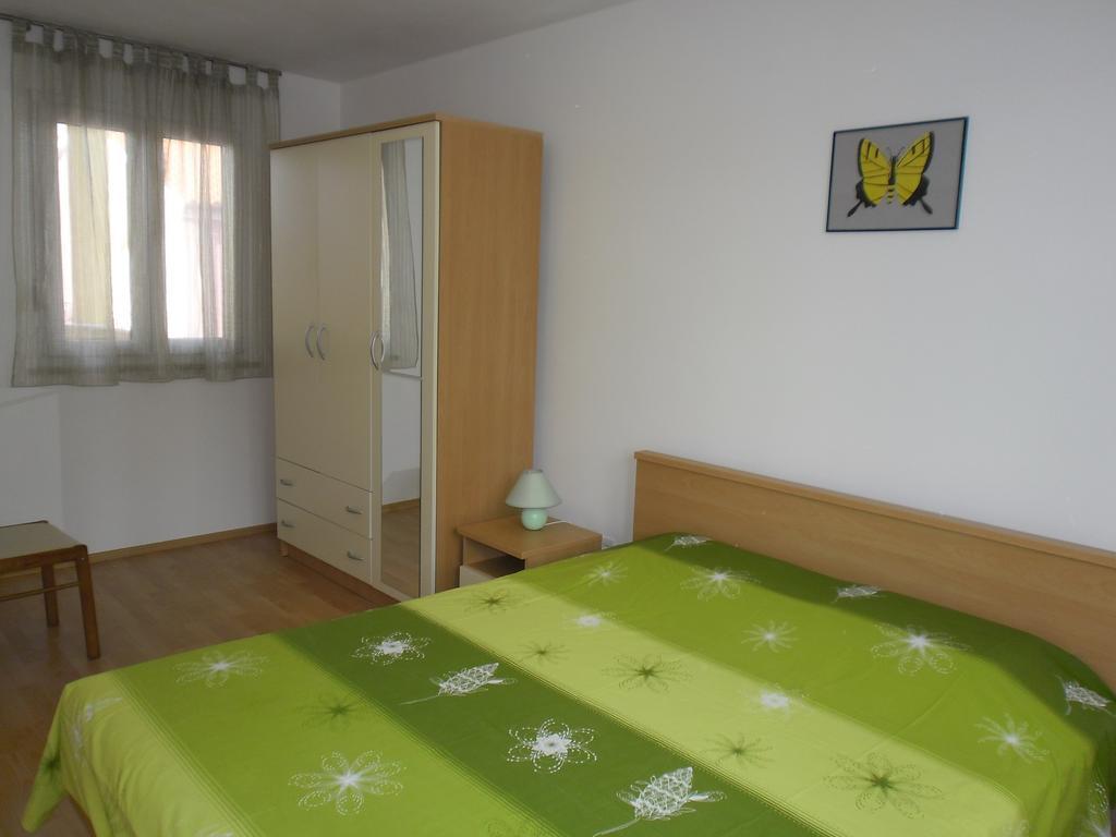 Apartments Mb بولا الغرفة الصورة